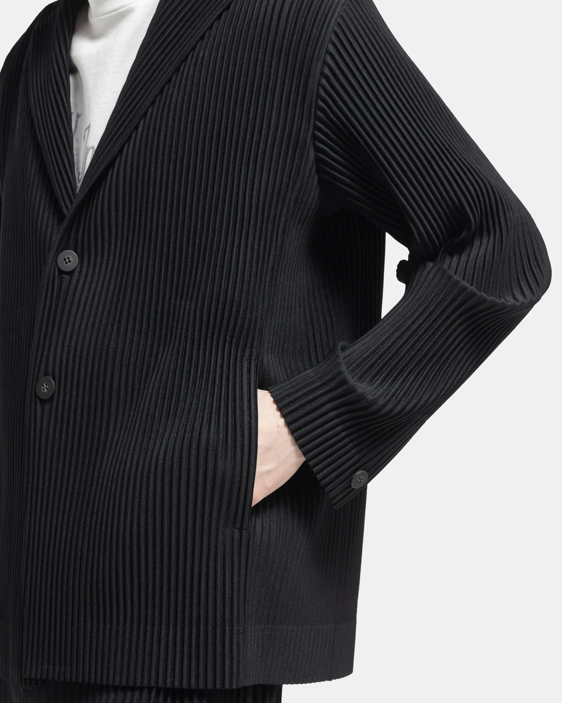 Basic Pleated Blazer in Black