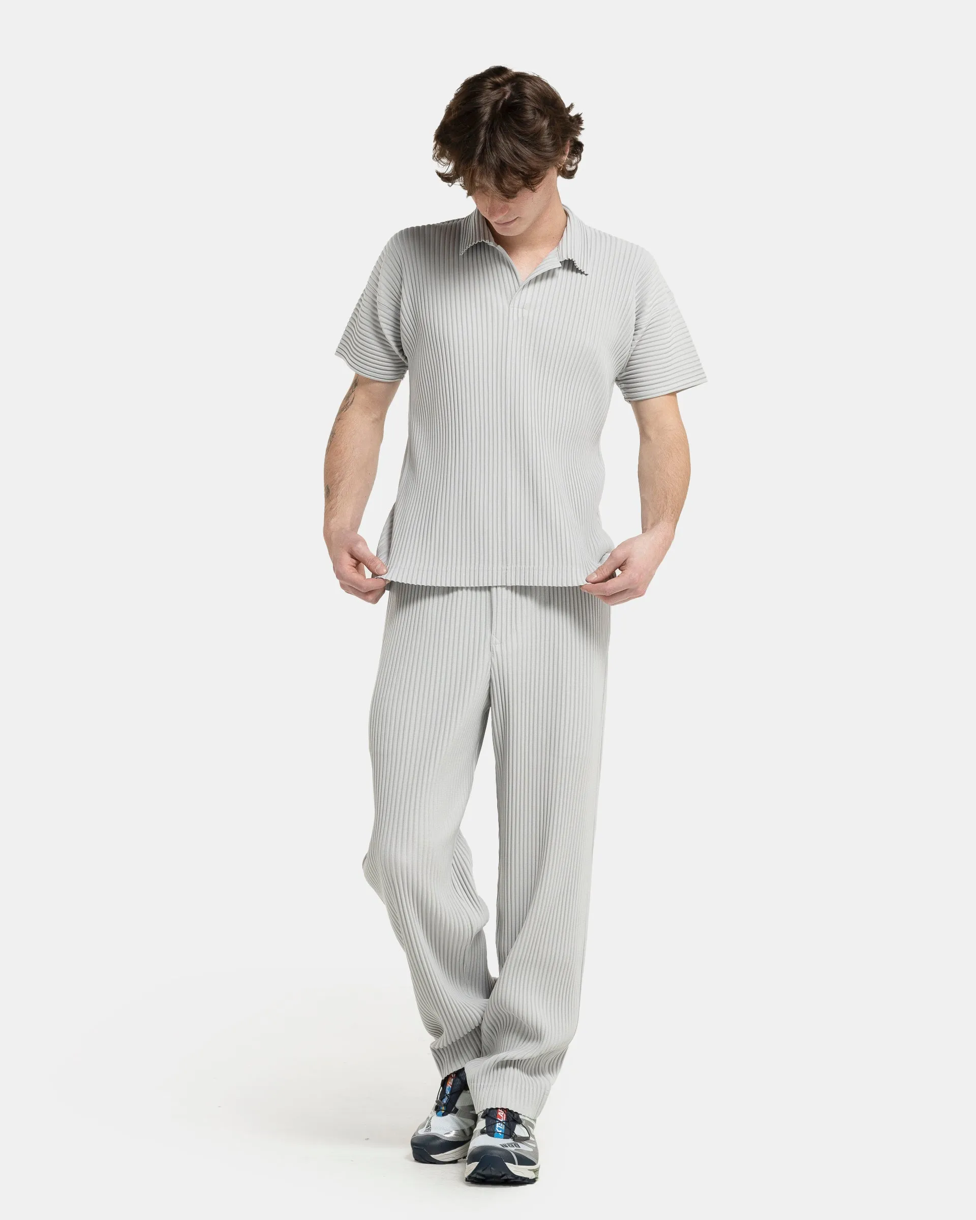 Basic Pleated Trouser in Light Grey