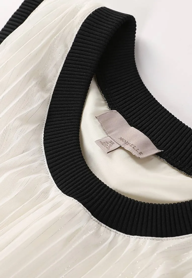 Black Lining White Pleated Chiffon Top