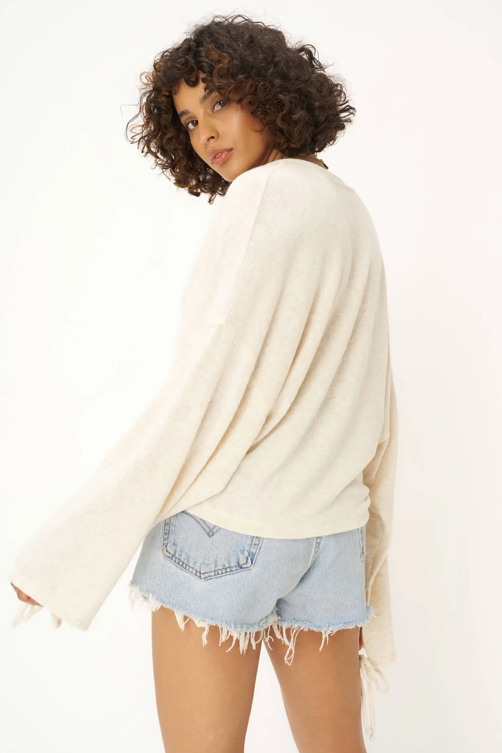 Celaya Notch Neck Cozy V Neck Long Sleeve - Oat Milk