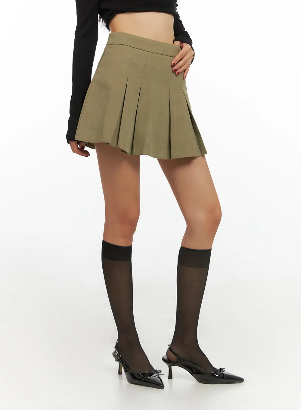 Cotton Pleated Solid Mini Skirt IS427