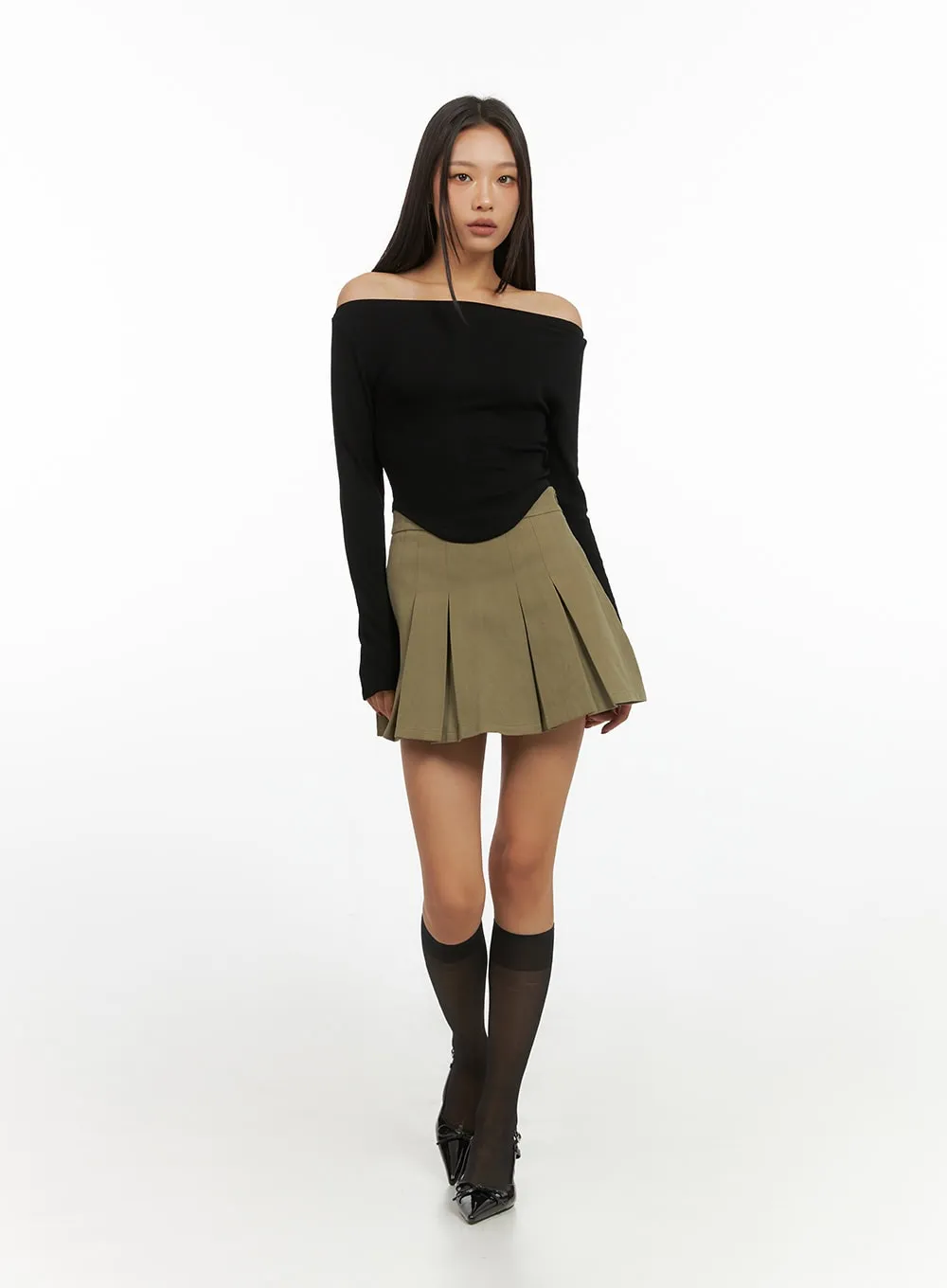 Cotton Pleated Solid Mini Skirt IS427