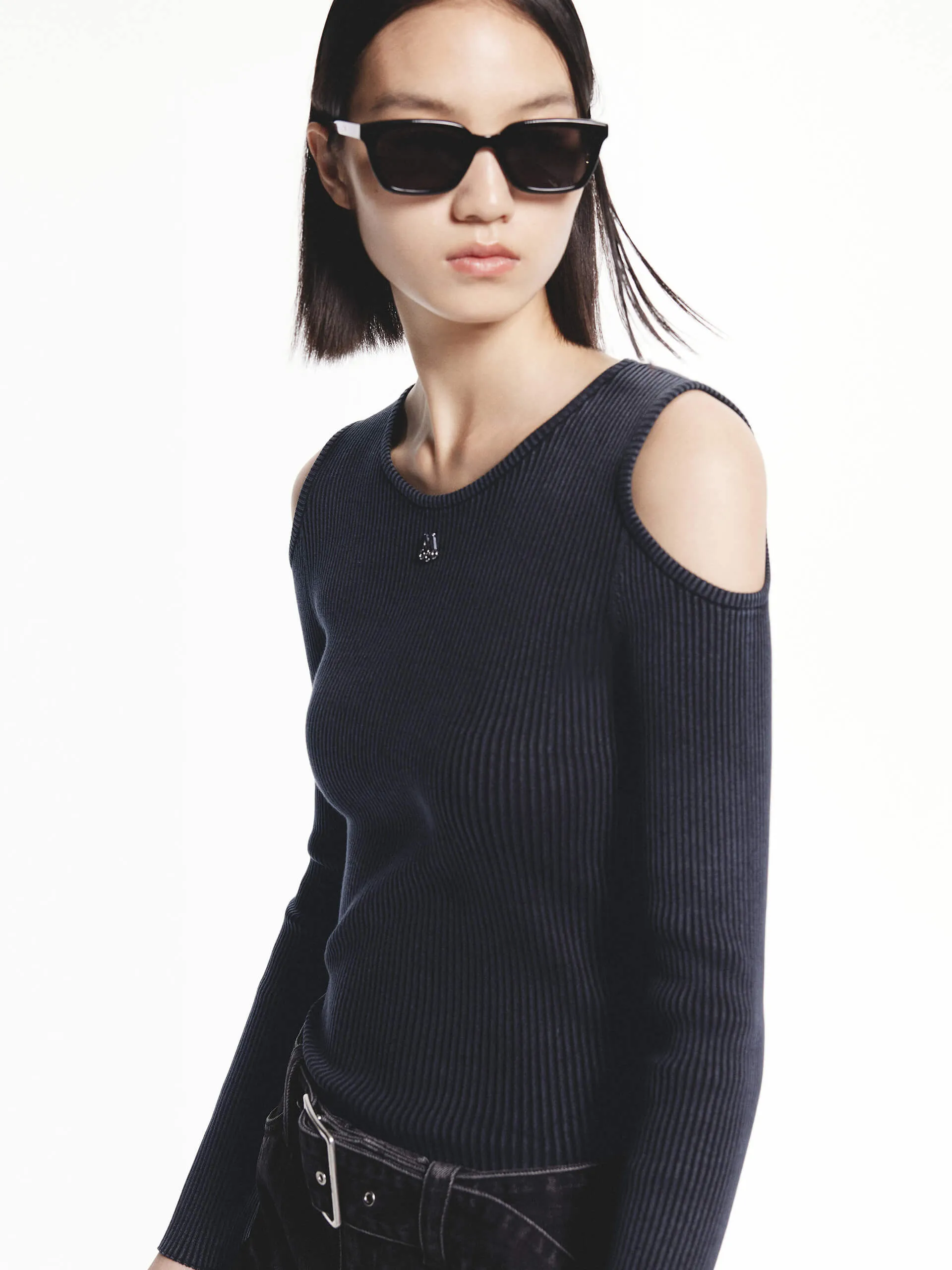 Cut Shoulder Knitted Sweater