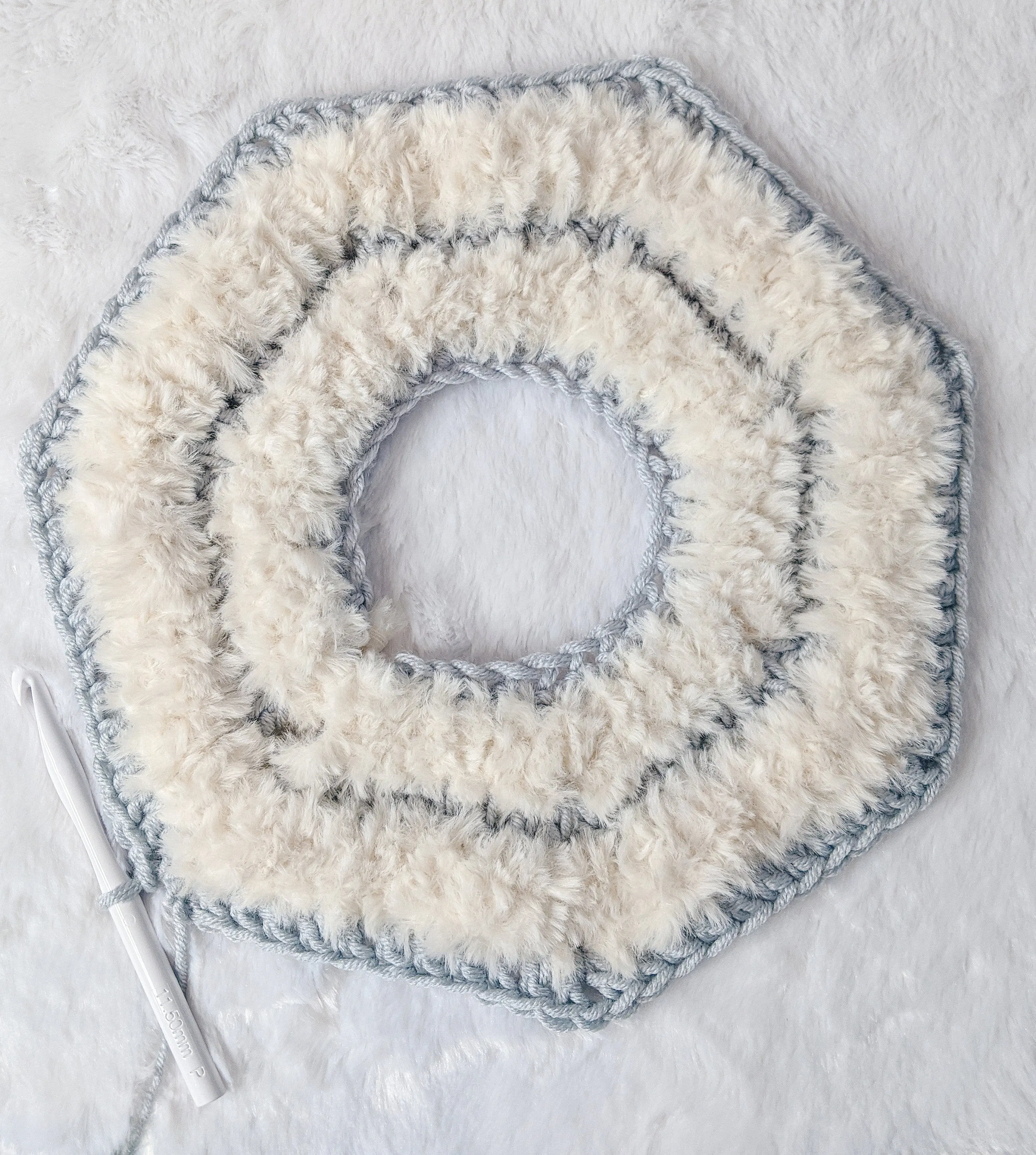 Faux Fur Tree Skirt Crochet Pattern PDF