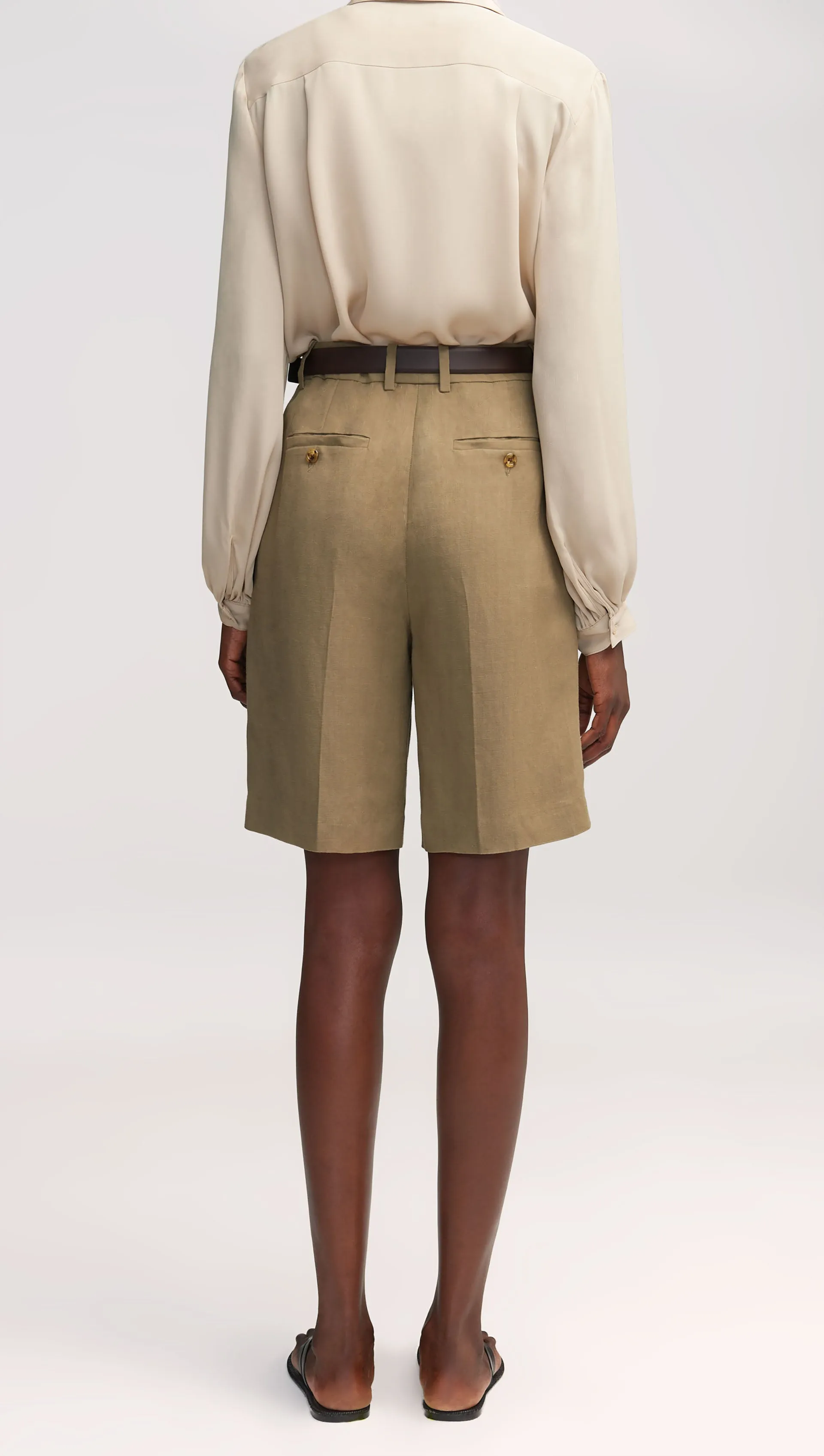 Pleated Shorts in Viscose-Linen Twill | Khaki Green