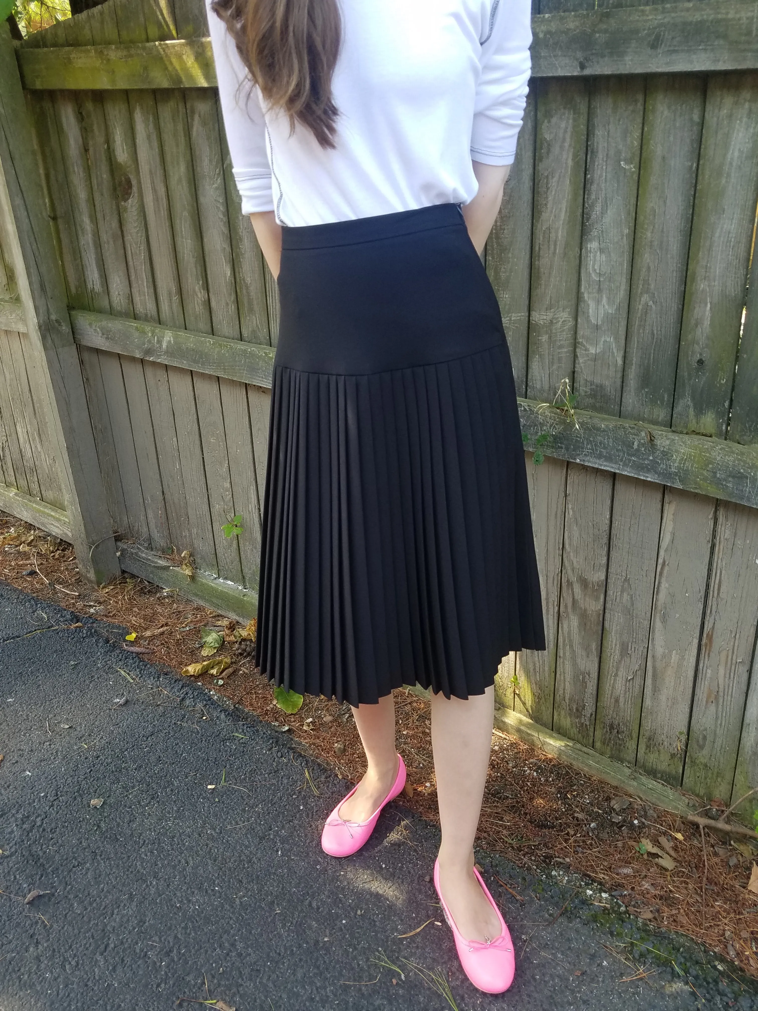 Pleated Yolk skirt