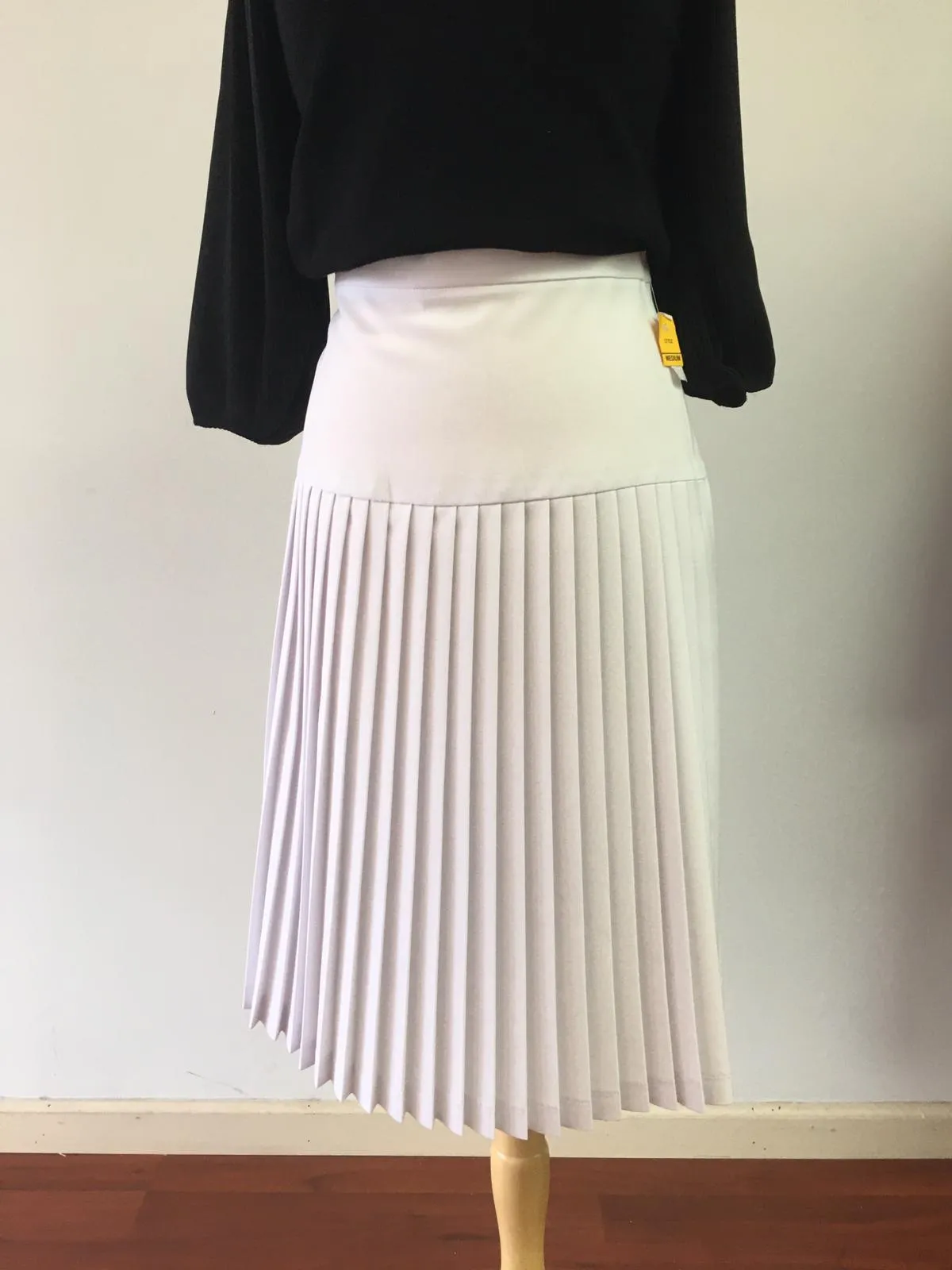 Pleated Yolk skirt